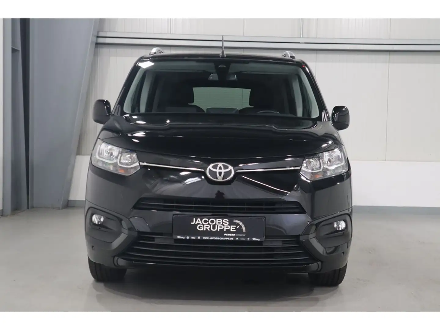 Toyota Proace City Verso 1.2 L1 Team Deutschland Klima*RFK*SHZ * Чёрный - 2