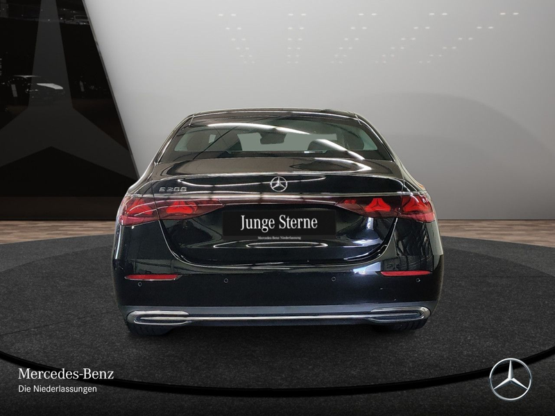 Mercedes-Benz E 200 Avantgarde Distr. LED Kamera Spurhalt-Ass 9G — photo 9