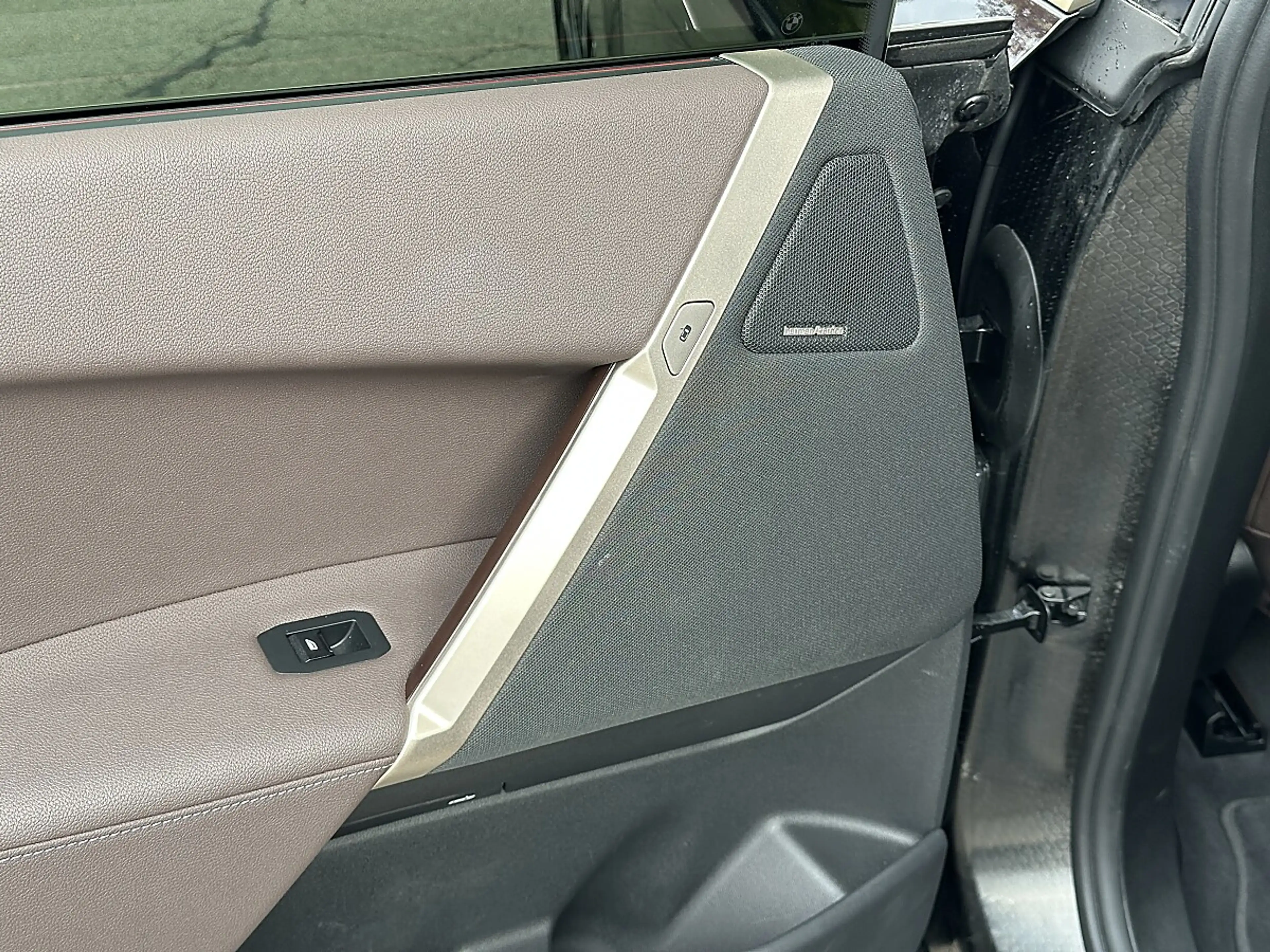 BMW iX xDrive45 101kWh / FACELIFT — photo 13