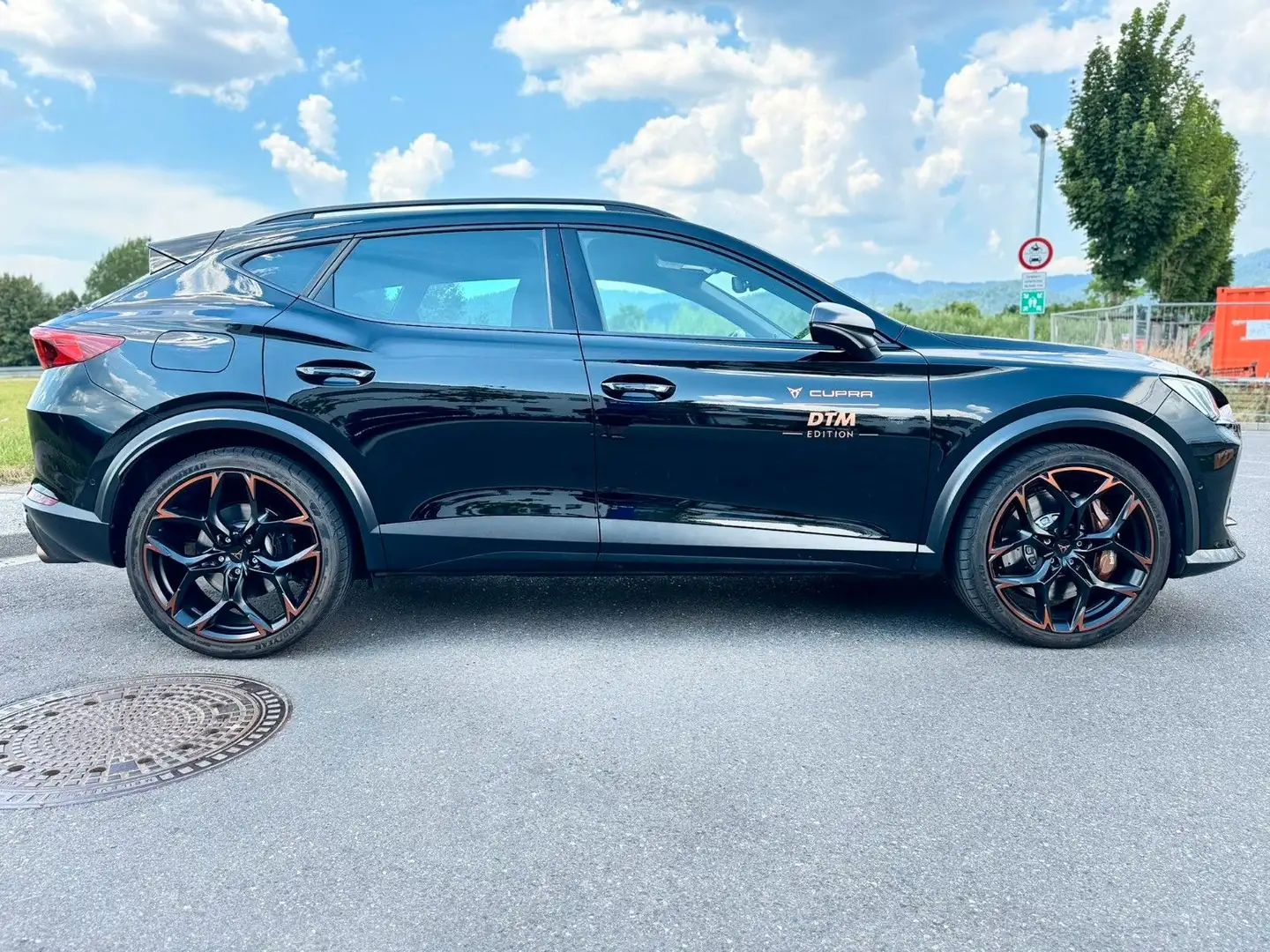 CUPRA Formentor VZ5 4Drive DSG Carbon ABT DTM Edition Schwarz - 2