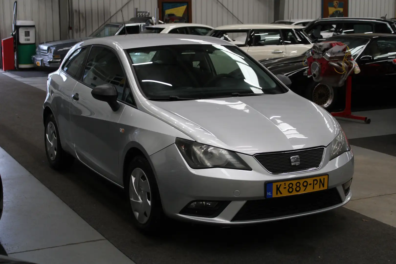 SEAT Ibiza 1.2 Reference Apple Carplay, Airco, Isofix, Navi Grijs - 2