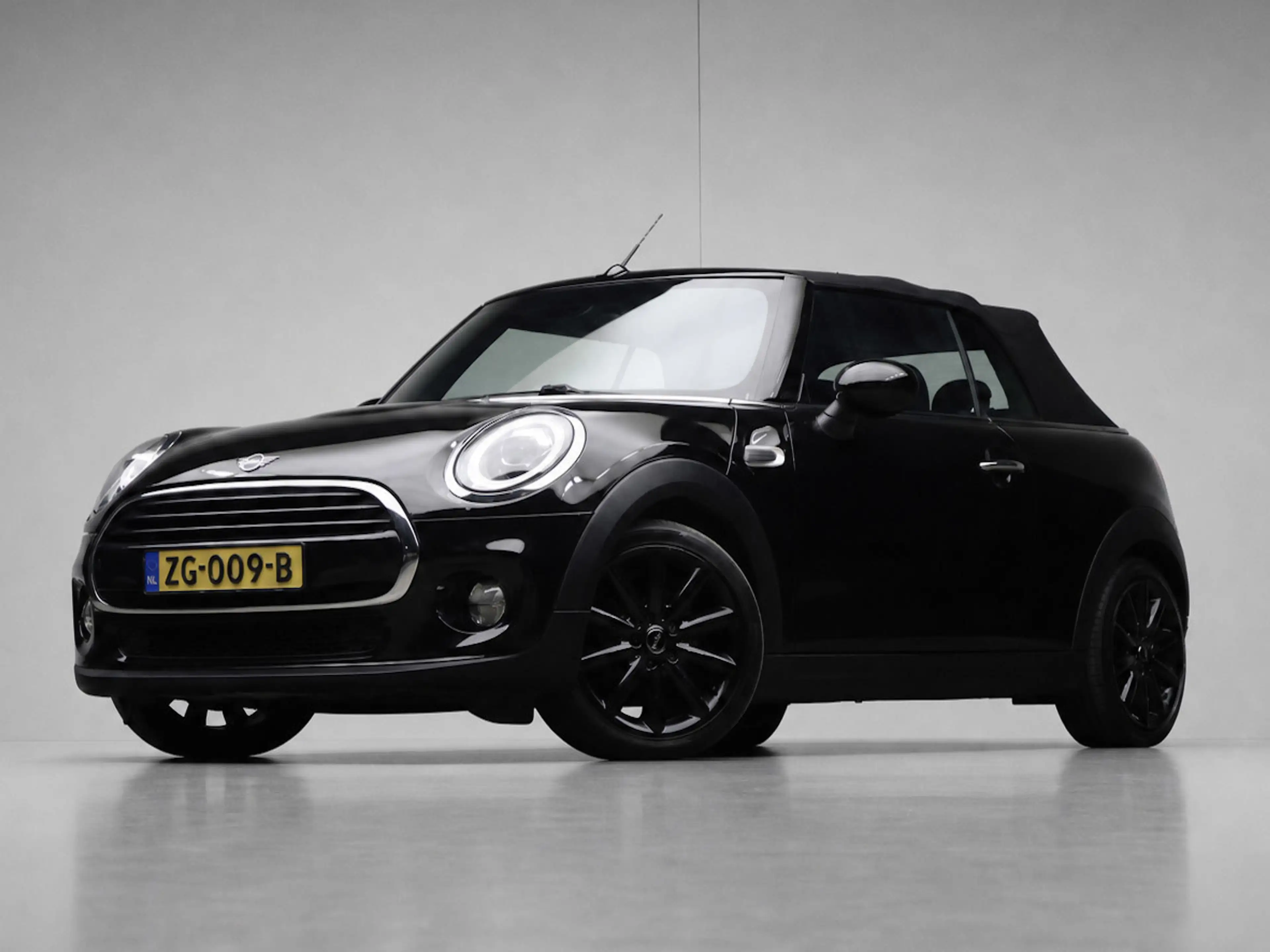 MINI Cooper Cabrio 1.5 Chili Sport (CABRIO,NAVI,CAMERA,STOELVERWARMIN — photo 2