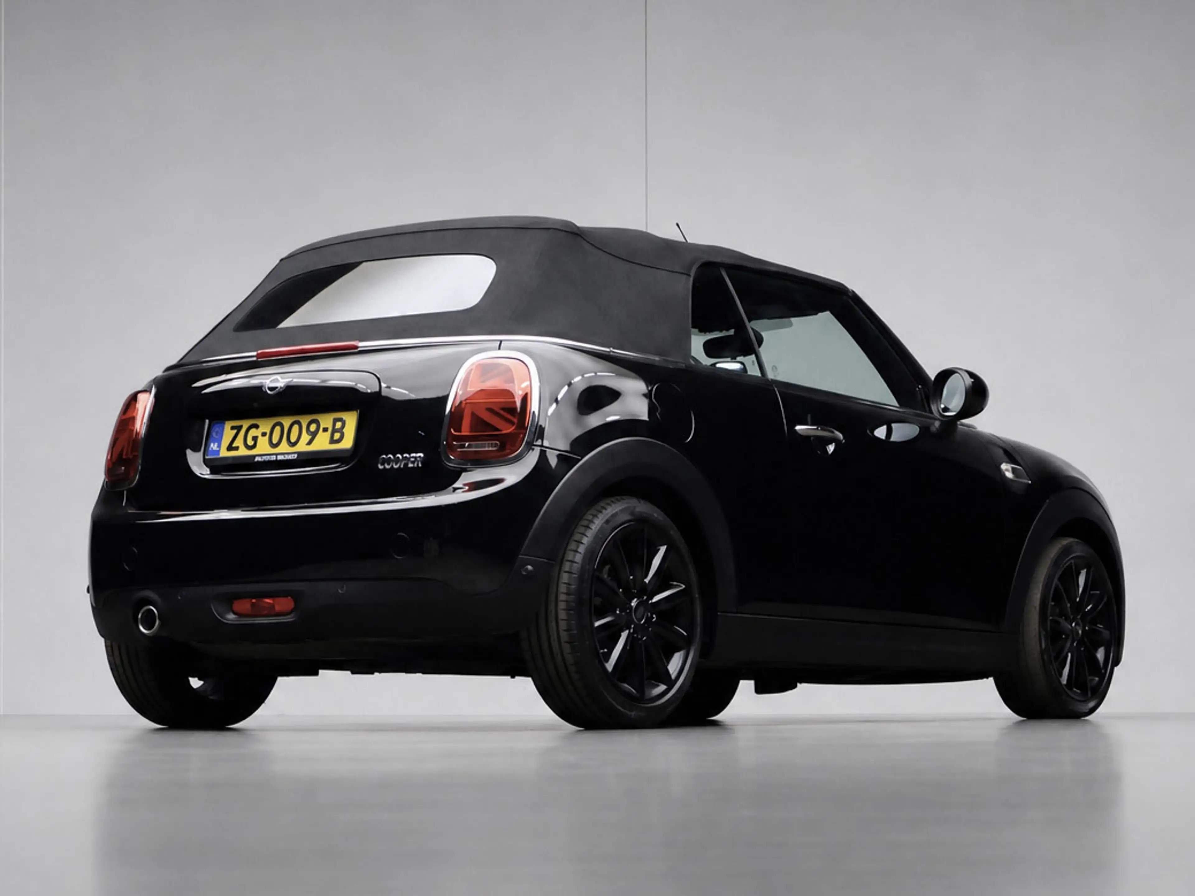 MINI Cooper Cabrio 1.5 Chili Sport (CABRIO,NAVI,CAMERA,STOELVERWARMIN — photo 4