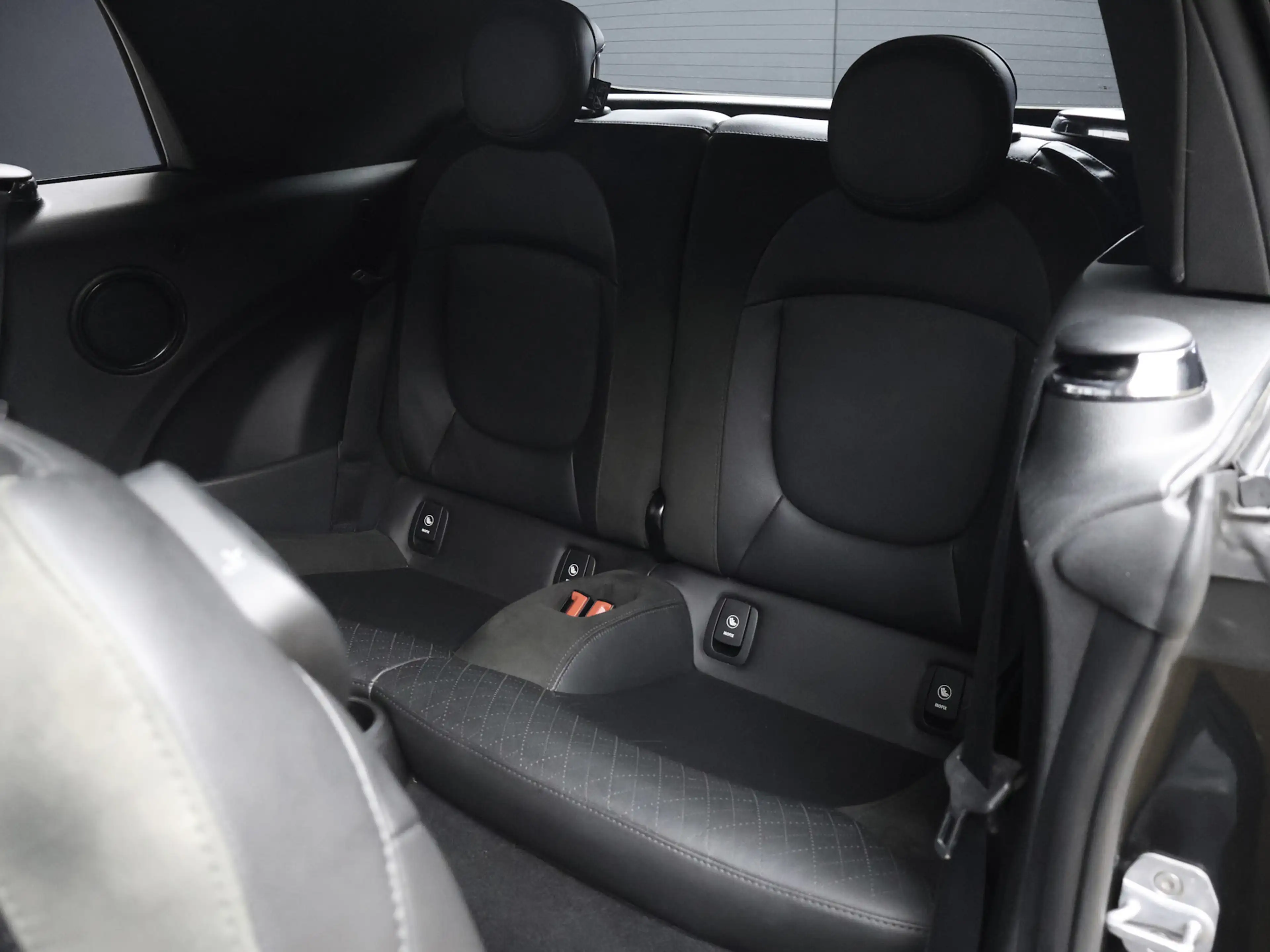 MINI Cooper Cabrio 1.5 Chili Sport (CABRIO,NAVI,CAMERA,STOELVERWARMIN — photo 25