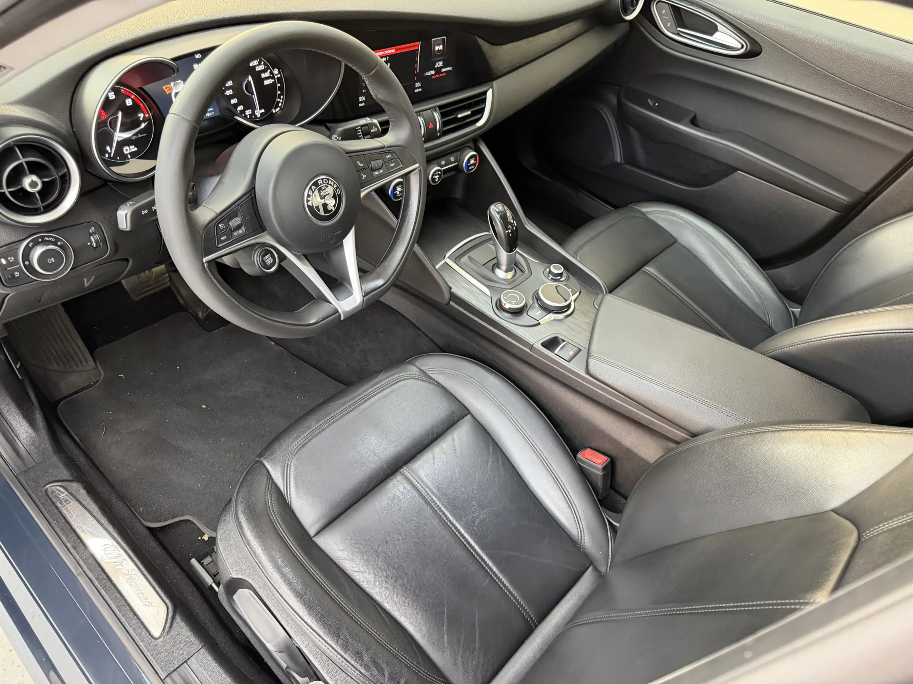 Alfa Romeo Giulia 2.0T Super, 280Pk, 2017, 2de eigenaar, Squadra tun — photo 6
