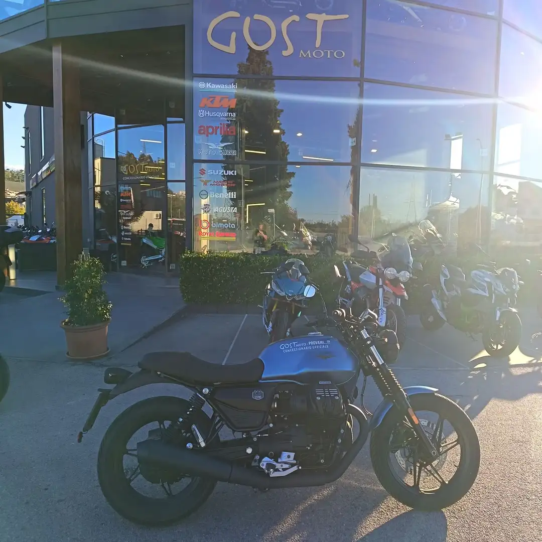 Moto Guzzi V 7 STONE BLU PROFONDO | FP76552 - 1