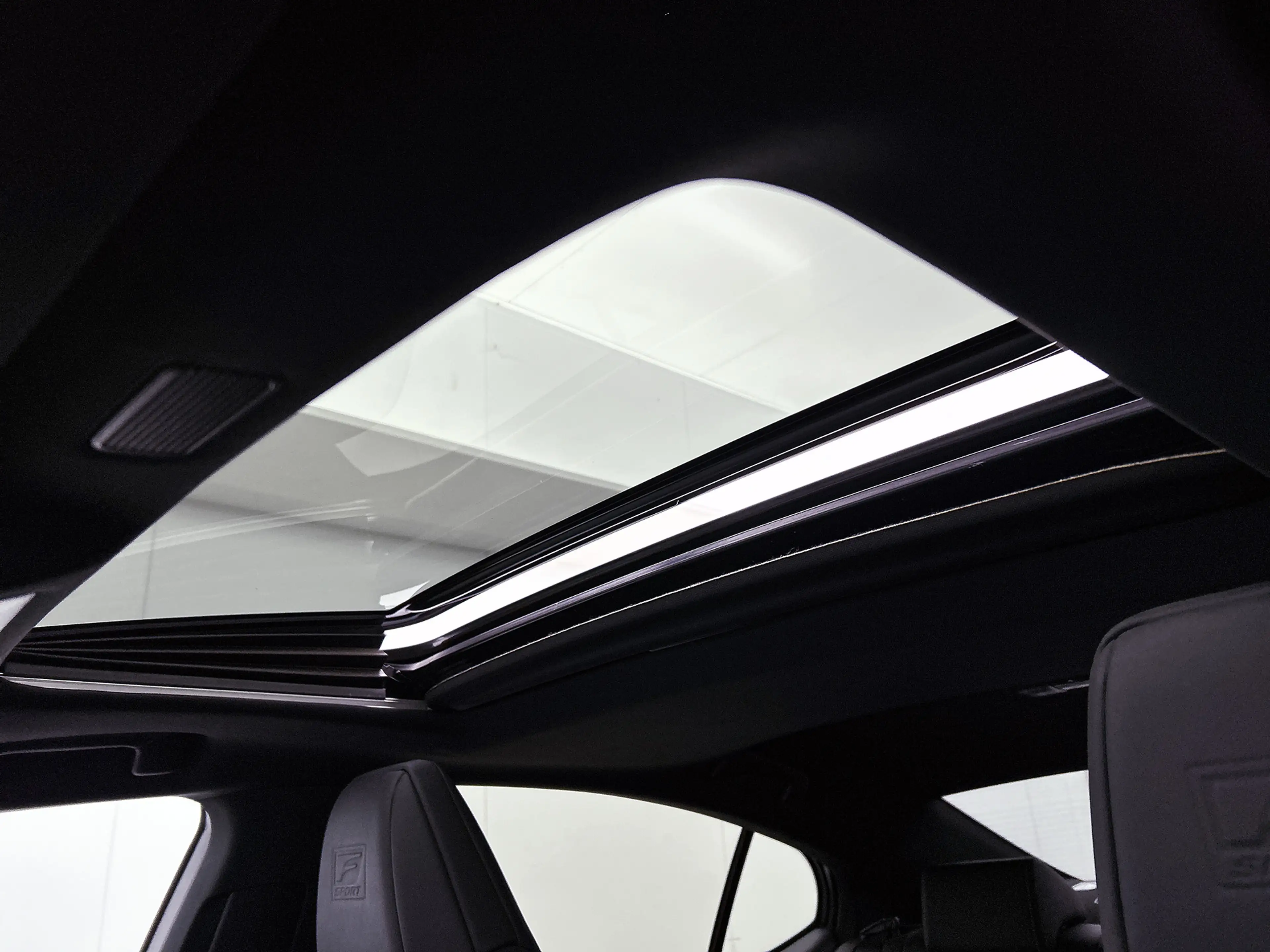 Lexus ES 300 300h F Sport Premium | Glazen schuifkanteldak | Ma — photo 4