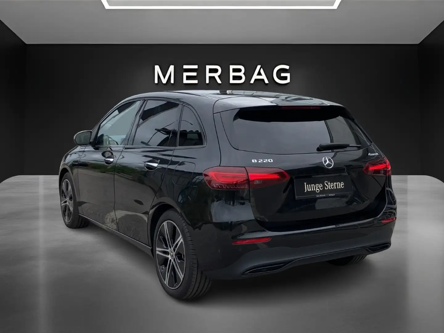 Mercedes-Benz B 220 4MATIC Schwarz - 2