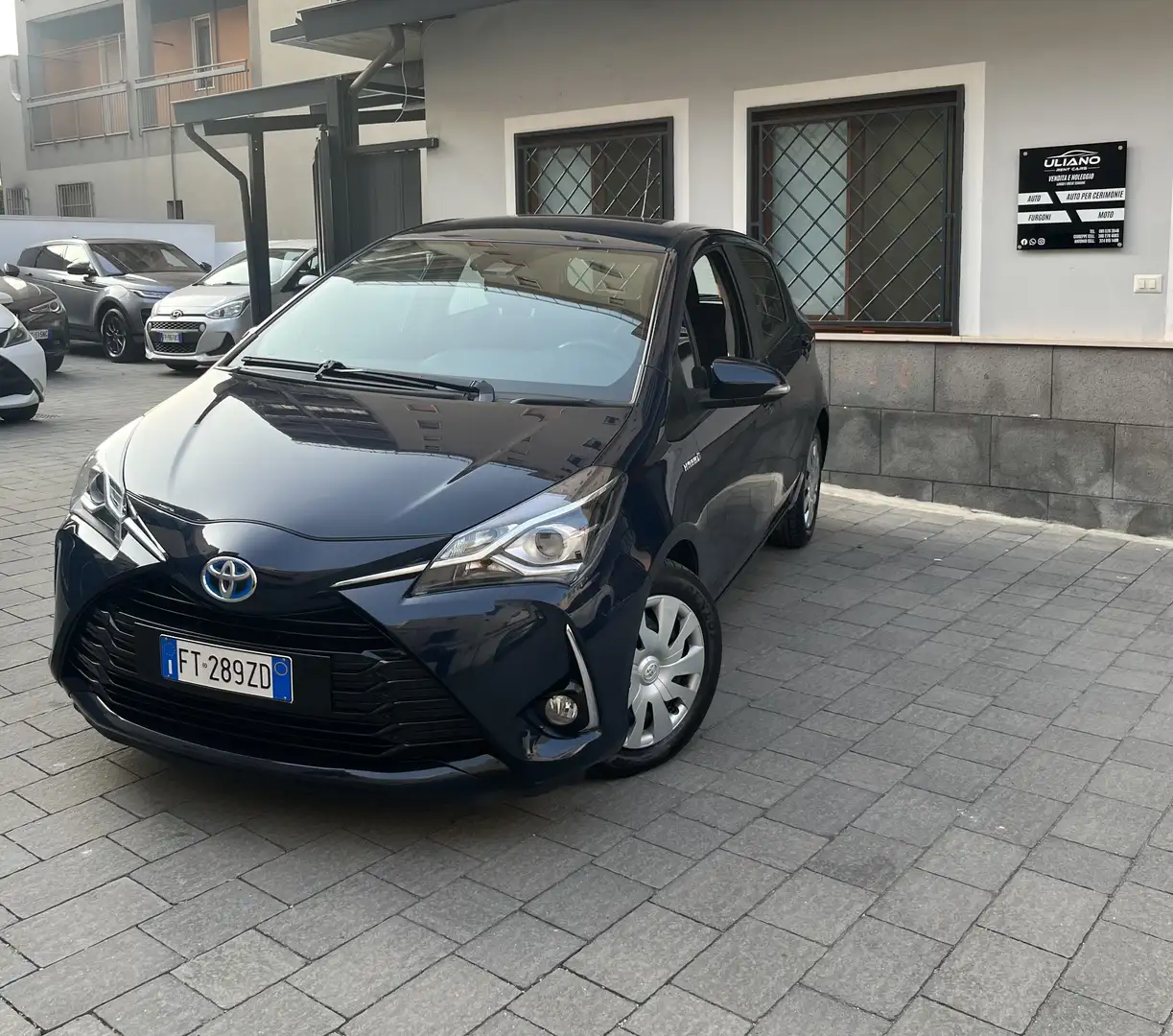 Toyota Yaris 1.5 hybrid/benzina 73cv Cool Automatica - 2