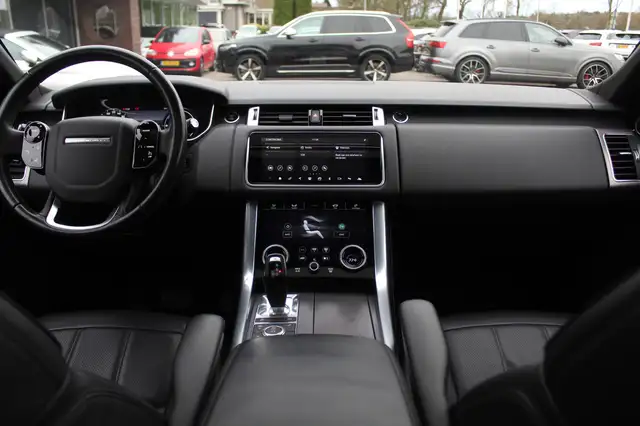 Land Rover Range Rover Sport view 2