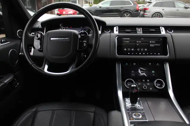 Land Rover Range Rover Sport view 9