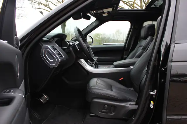 Land Rover Range Rover Sport view 10