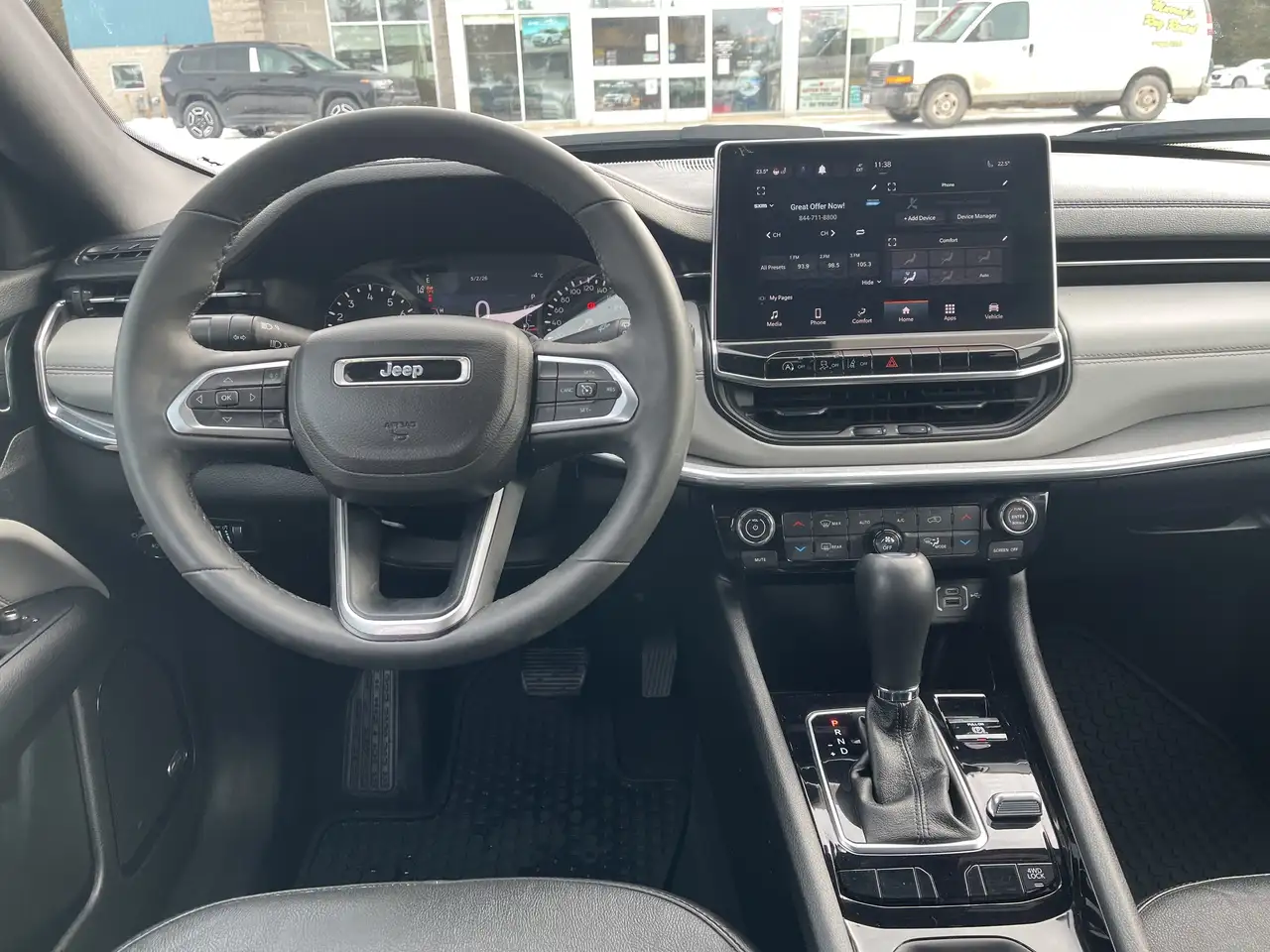 Jeep Compass снимка Jeep Compass