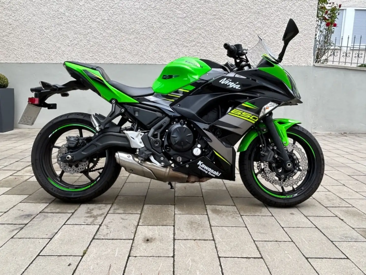 Kawasaki Ninja 650 KRT Edition Yeşil - 1