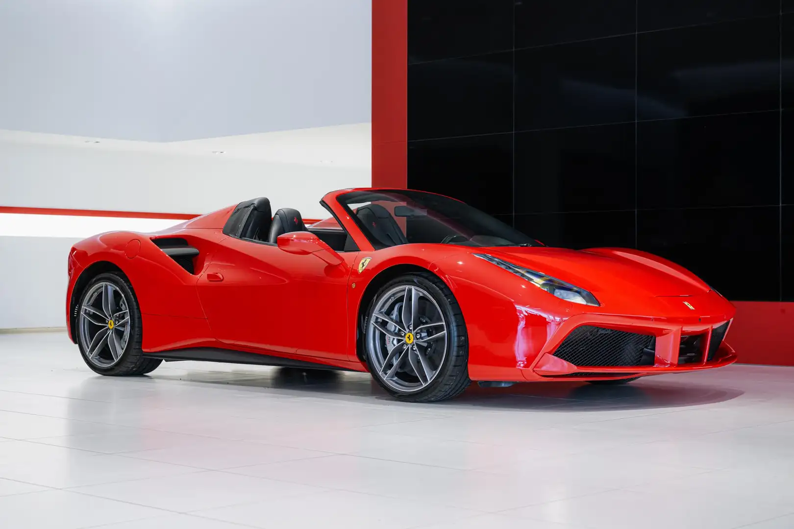 Ferrari 488 Spider - Kroymans Ferrari Rood - 2