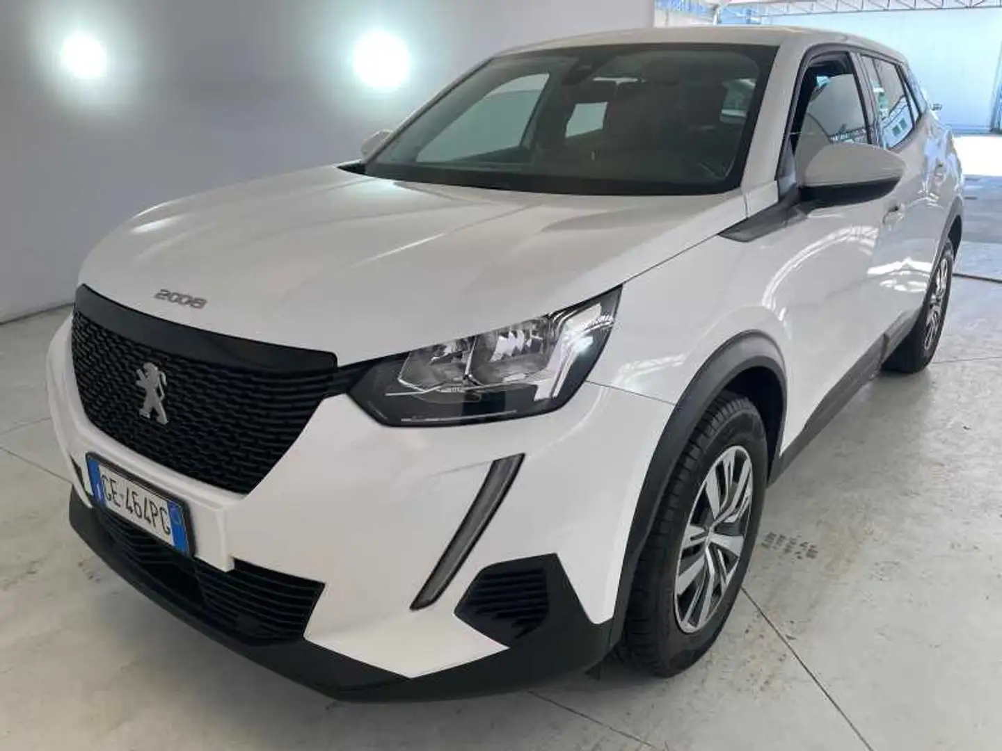 Peugeot 2008 1.2 PureTech Active Pack Weiß - 1