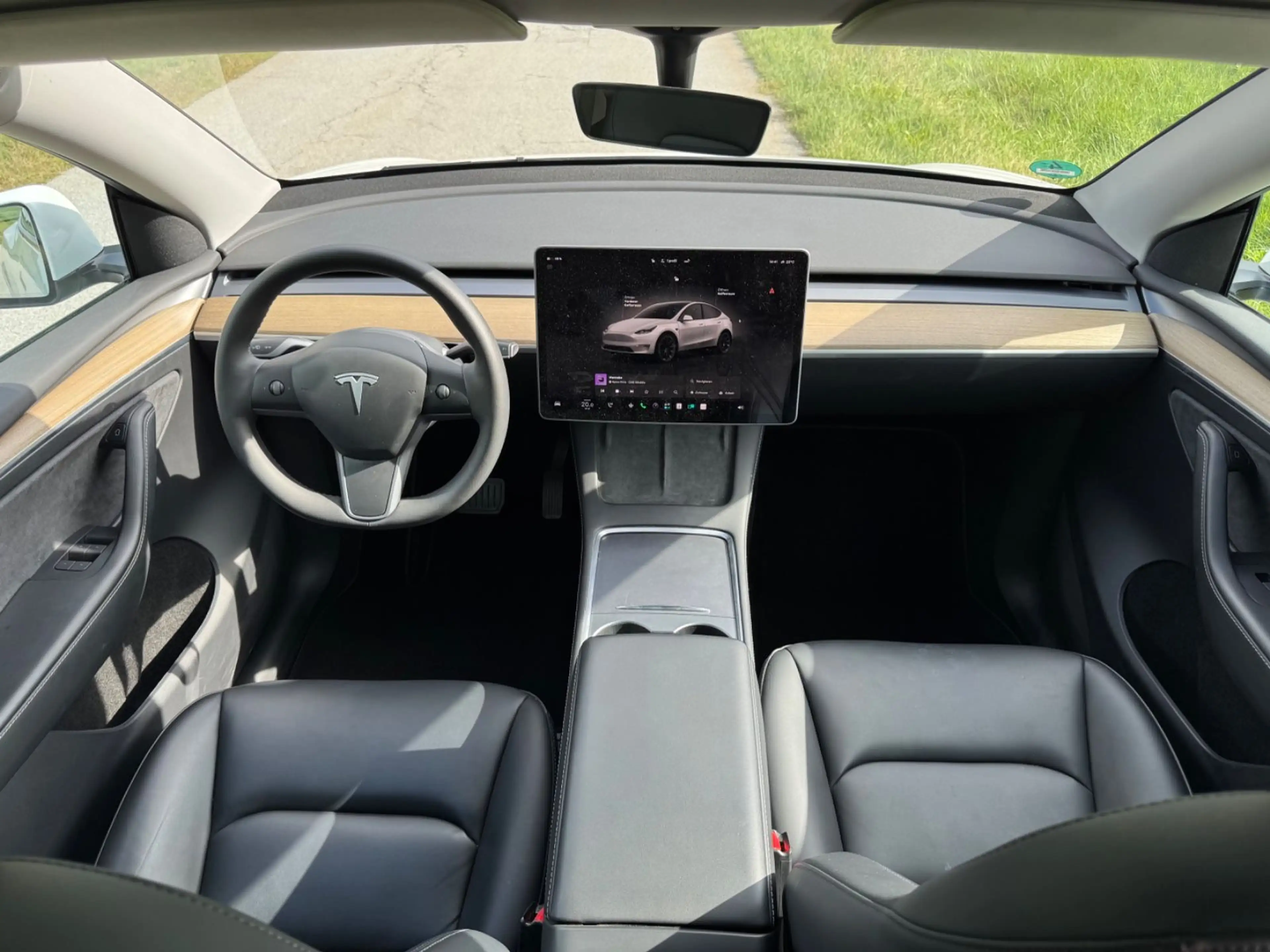 Tesla Model Y Long Range Dual AWD ALLRAD 20" AHK MWST. — photo 14