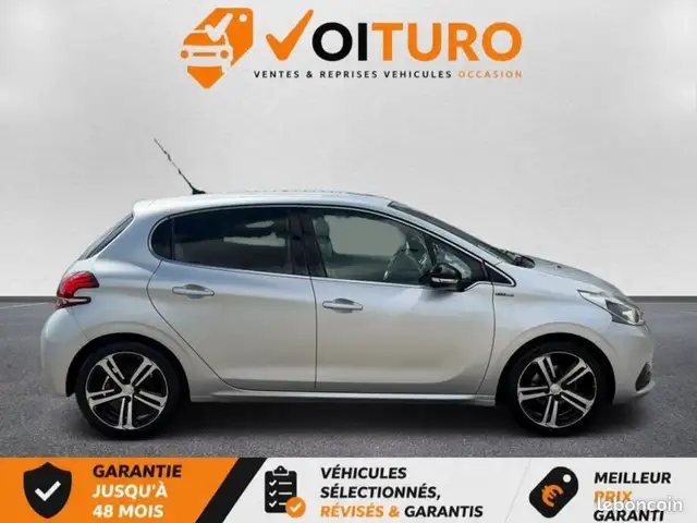 Peugeot 208 view 6