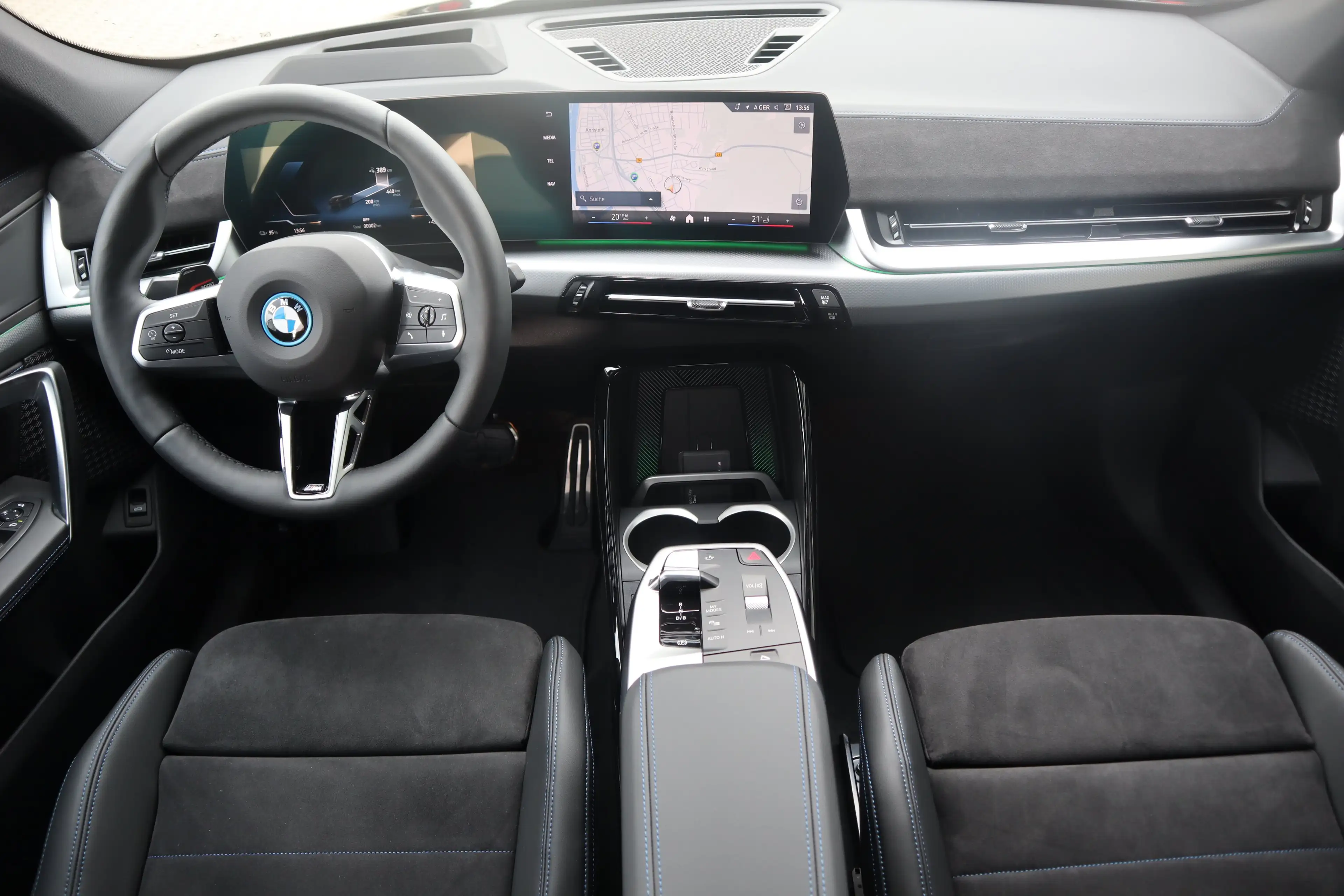 BMW iX2 eDrive20 M Sport/AHK/HeadUp/DAB/LED/SHZ RFK — photo 7