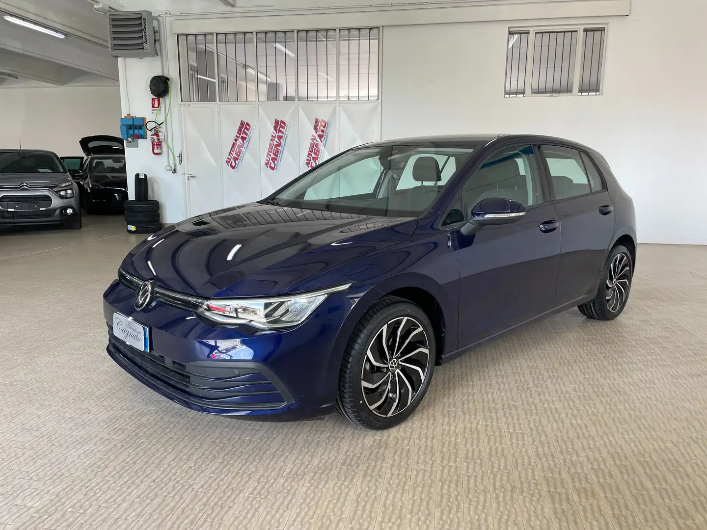 Volkswagen Golf 1.0 etsi evo Life 110cv dsg CERCHI17+LUCI AMBIENT Blau - 1