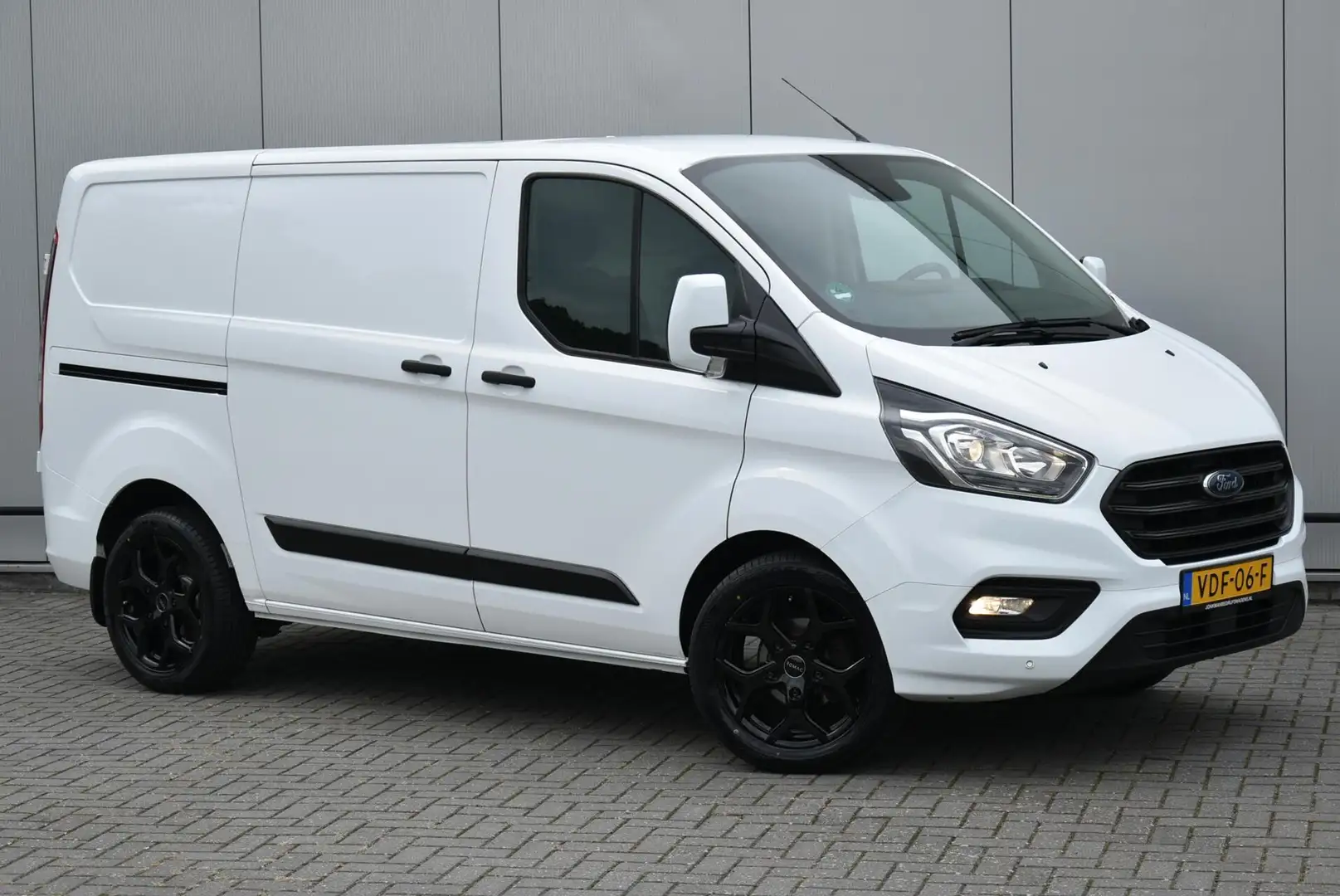 Ford Transit Custom 2.0 TDCI L1H1 Automaat 170PK Airco Cruise Blanc - 1