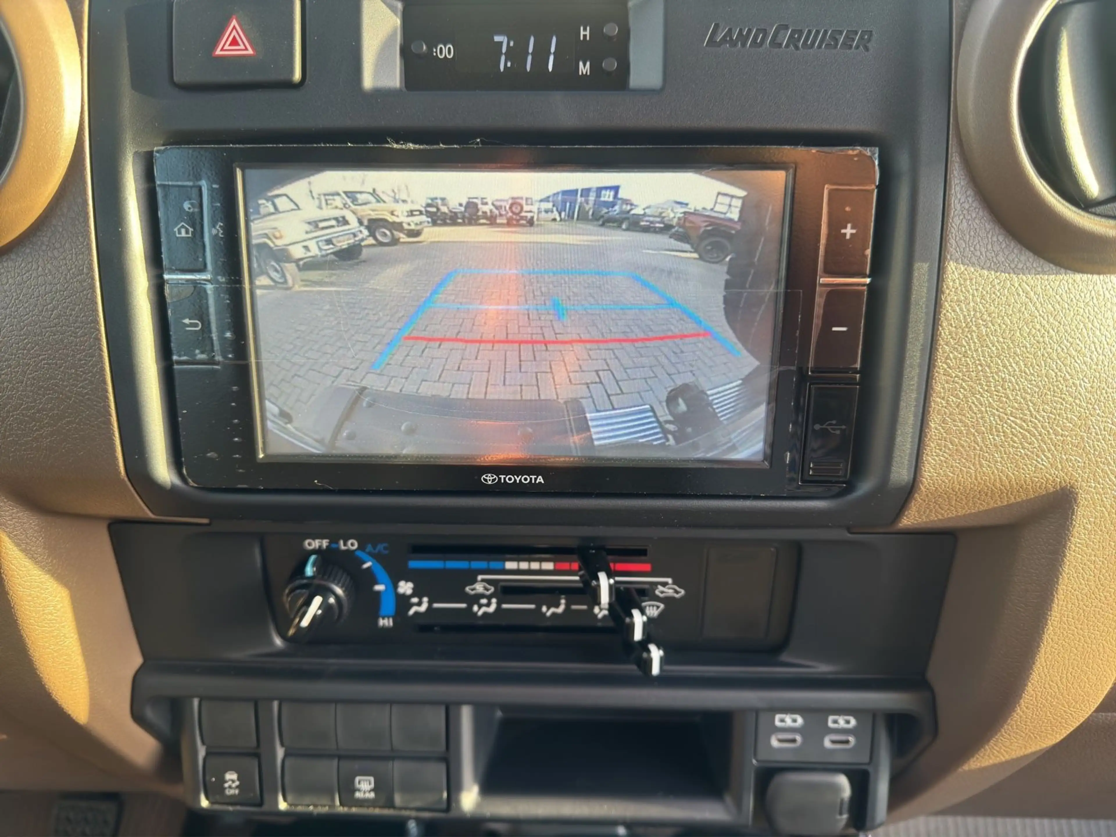 Toyota Land Cruiser GRJ 76 4,0i V6 Euro-6e 4x4 SOFORT — photo 11