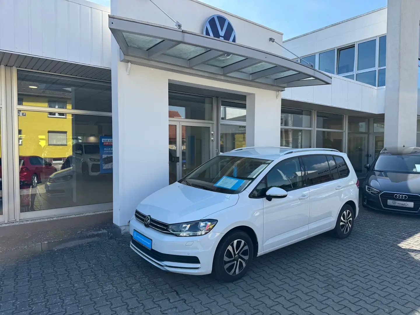 Volkswagen Touran 5T 2.0 TDI DSG Comfortline Weiß - 2