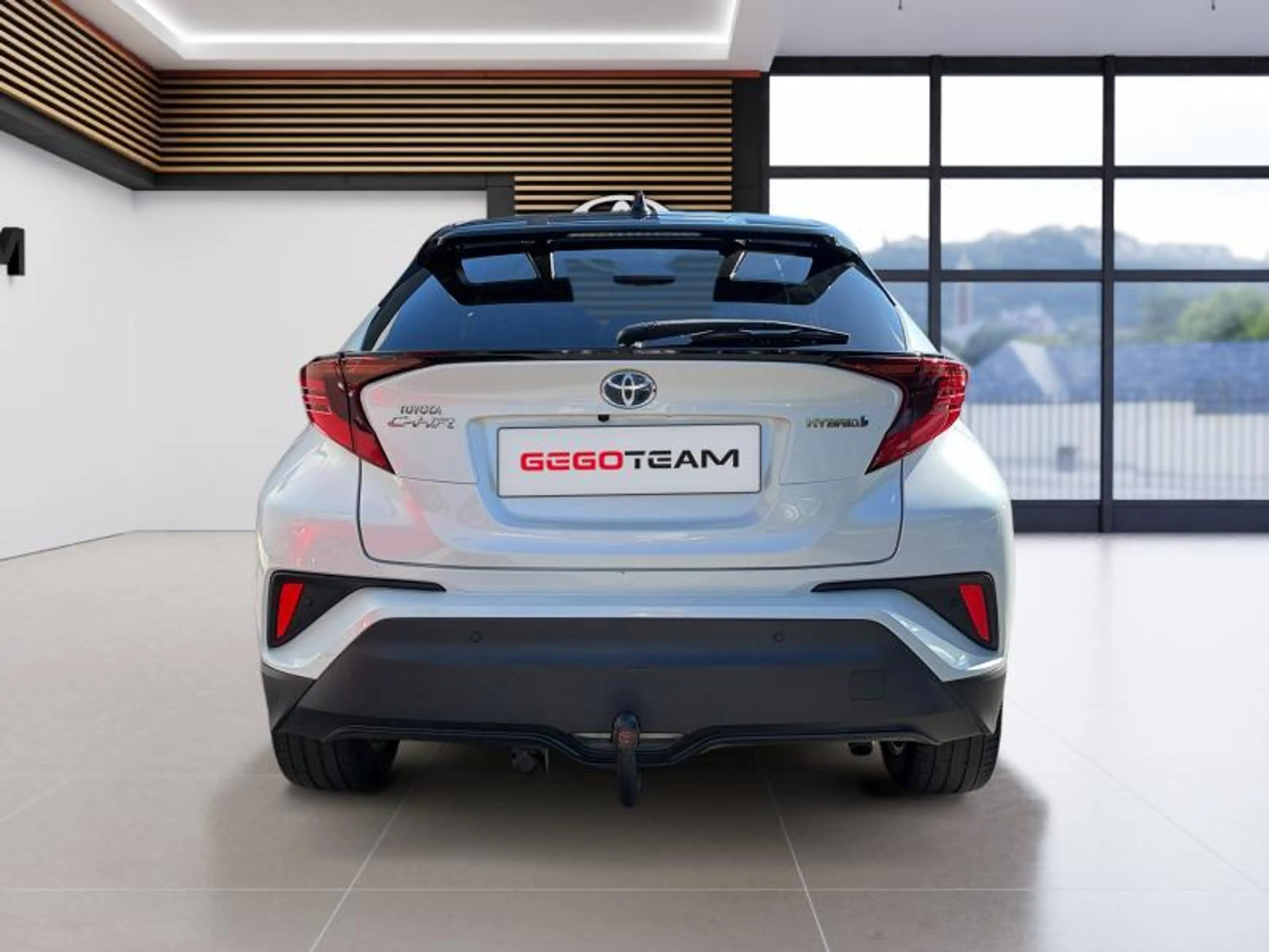 Toyota C-HR C-HIC Bi-Tone — photo 5