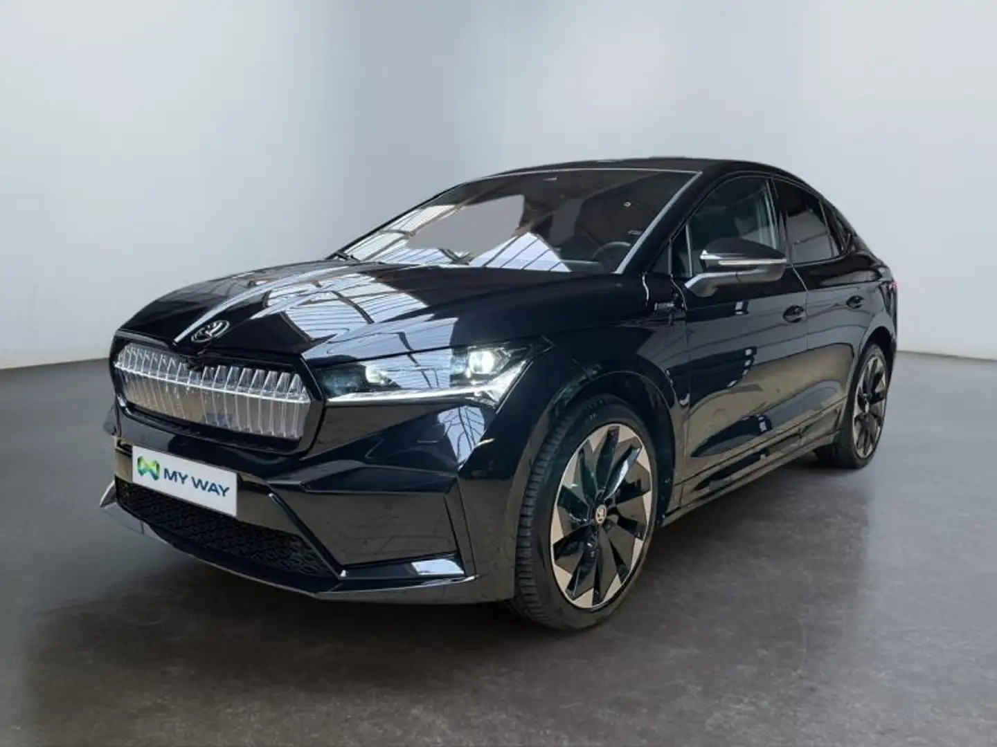 Skoda Enyaq Sportline - 82kWh 204cv - Toit pano/Cam 360°/ACC Zwart - 1