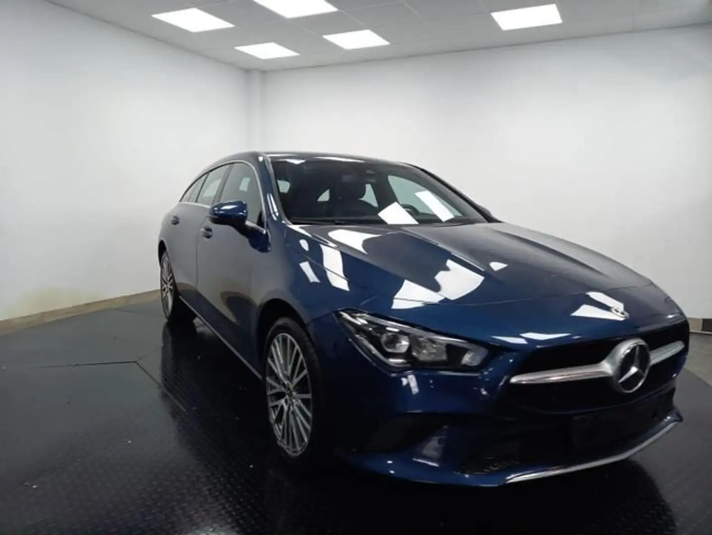 Mercedes-Benz CLA 250 Shooting Brake 250e 8G-DCT Bleu - 2