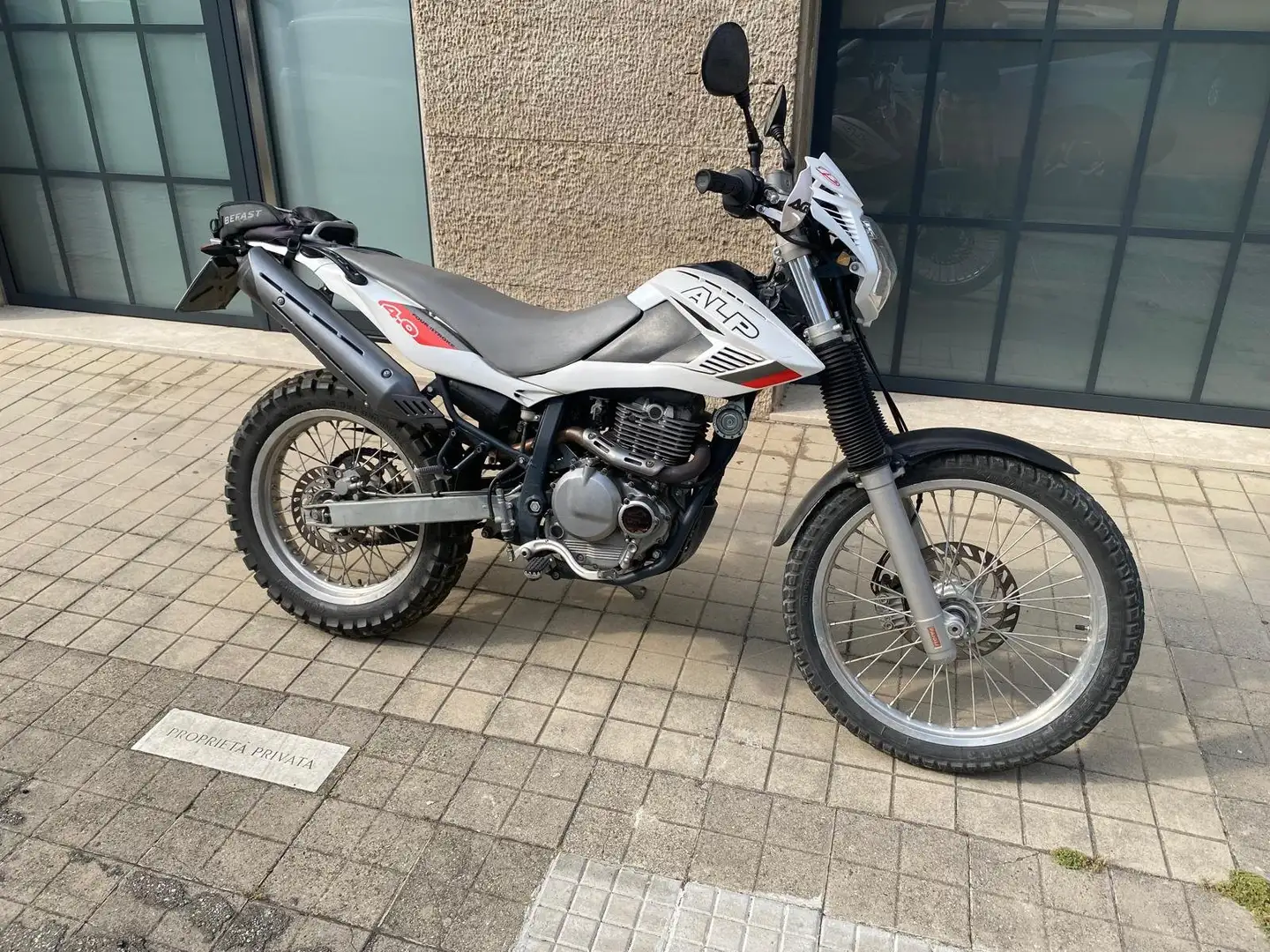 Beta Alp 4.0 Blanc - 1