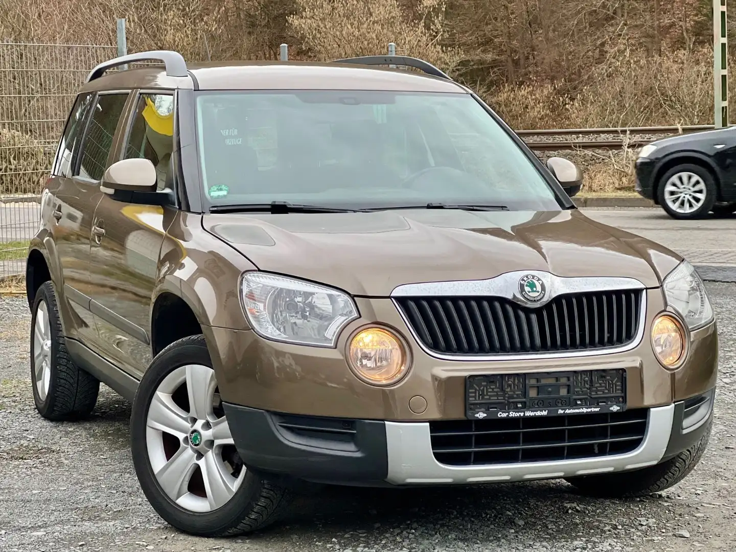 Skoda Yeti 1.4 TSI *FAMILY*NAVI*AC*SHZ*TEMPO*Insp. Neu Коричневий - 1