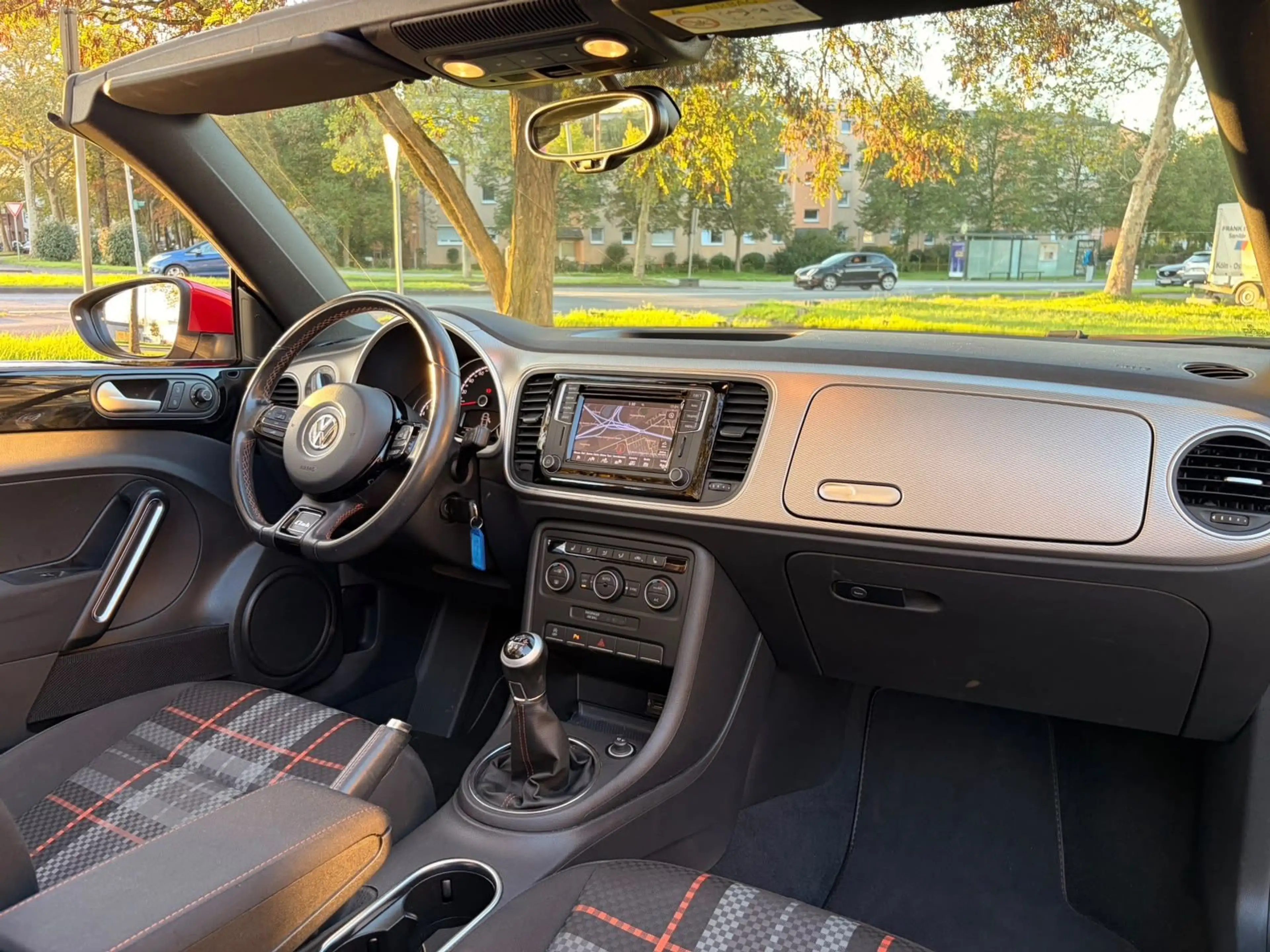 Volkswagen Beetle Cabriolet Club BMT — photo 14