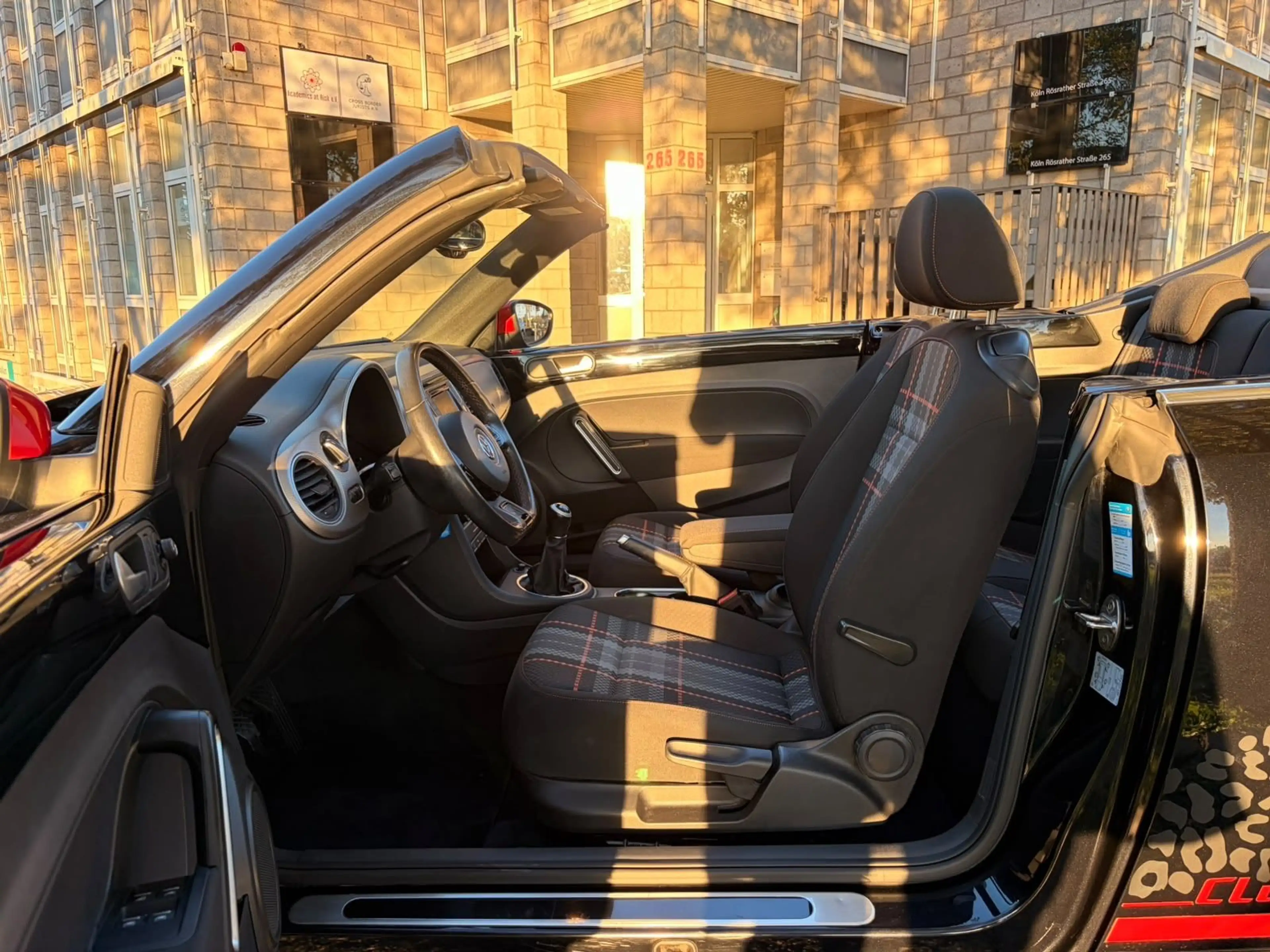 Volkswagen Beetle Cabriolet Club BMT — photo 18