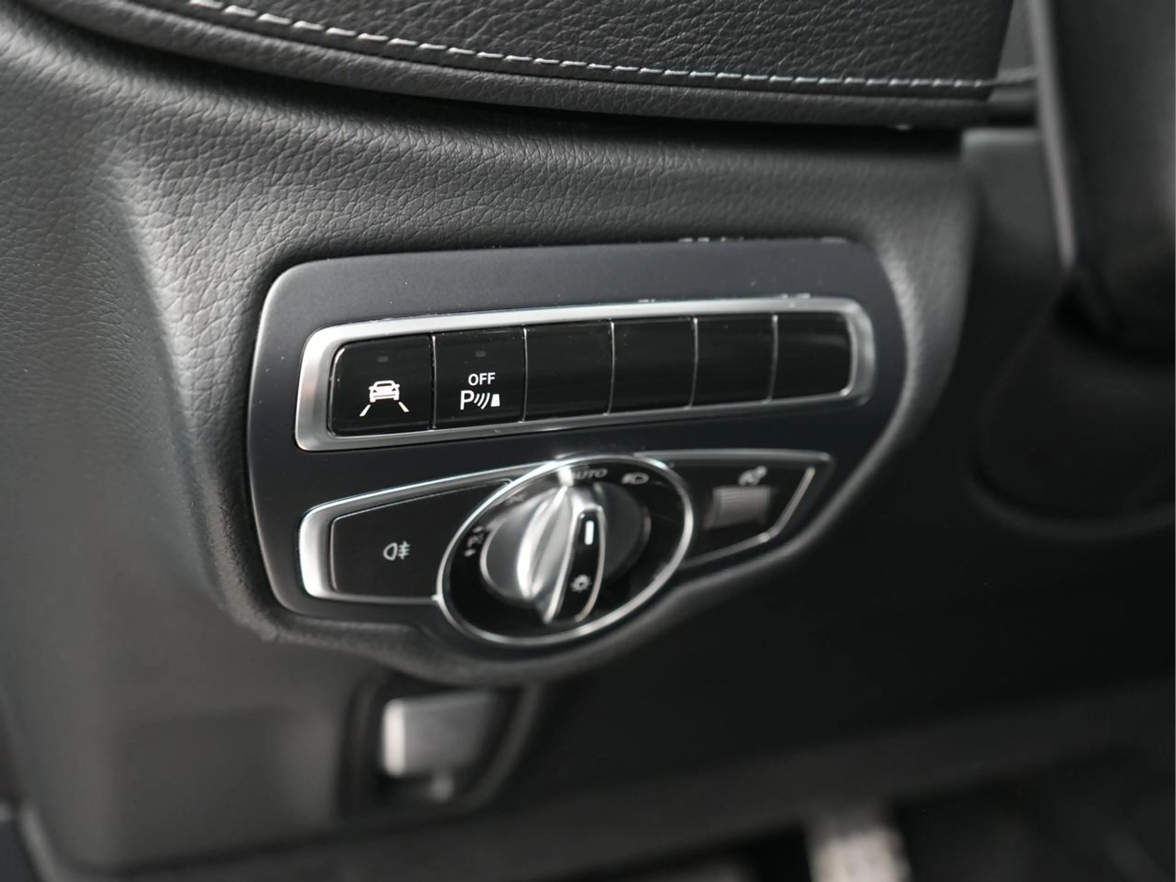 Mercedes-Benz G 500 G 500 / V8 / Multibeam LED / Alcantara / Burmester Surround / Pano — photo 12