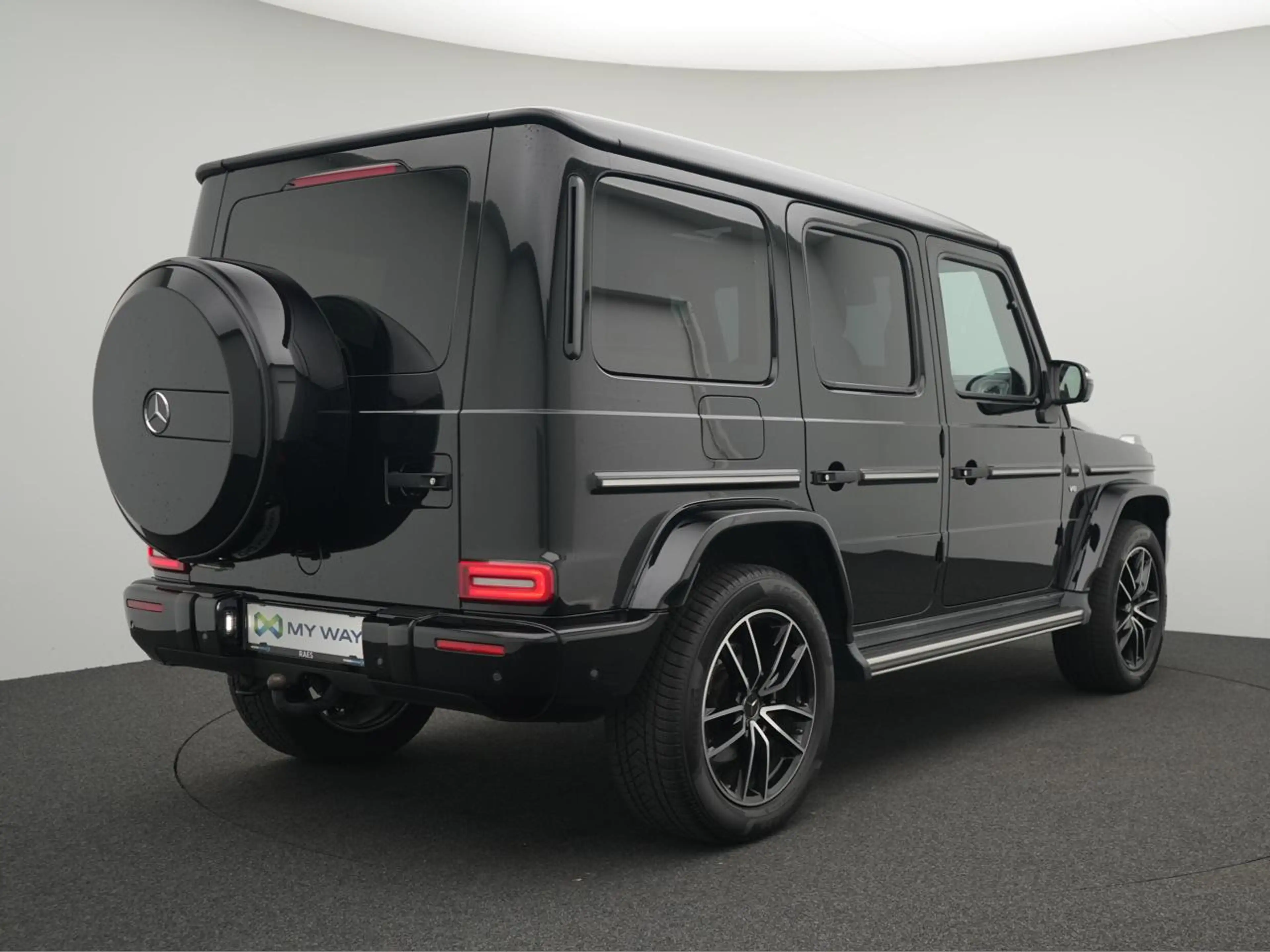 Mercedes-Benz G 500 G 500 / V8 / Multibeam LED / Alcantara / Burmester Surround / Pano — photo 2