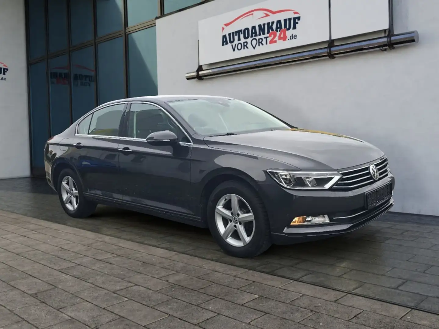Volkswagen Passat Lim. 1.4TSI Comfortline BMT*DSG*MASSAGE* Klima Grau - 1