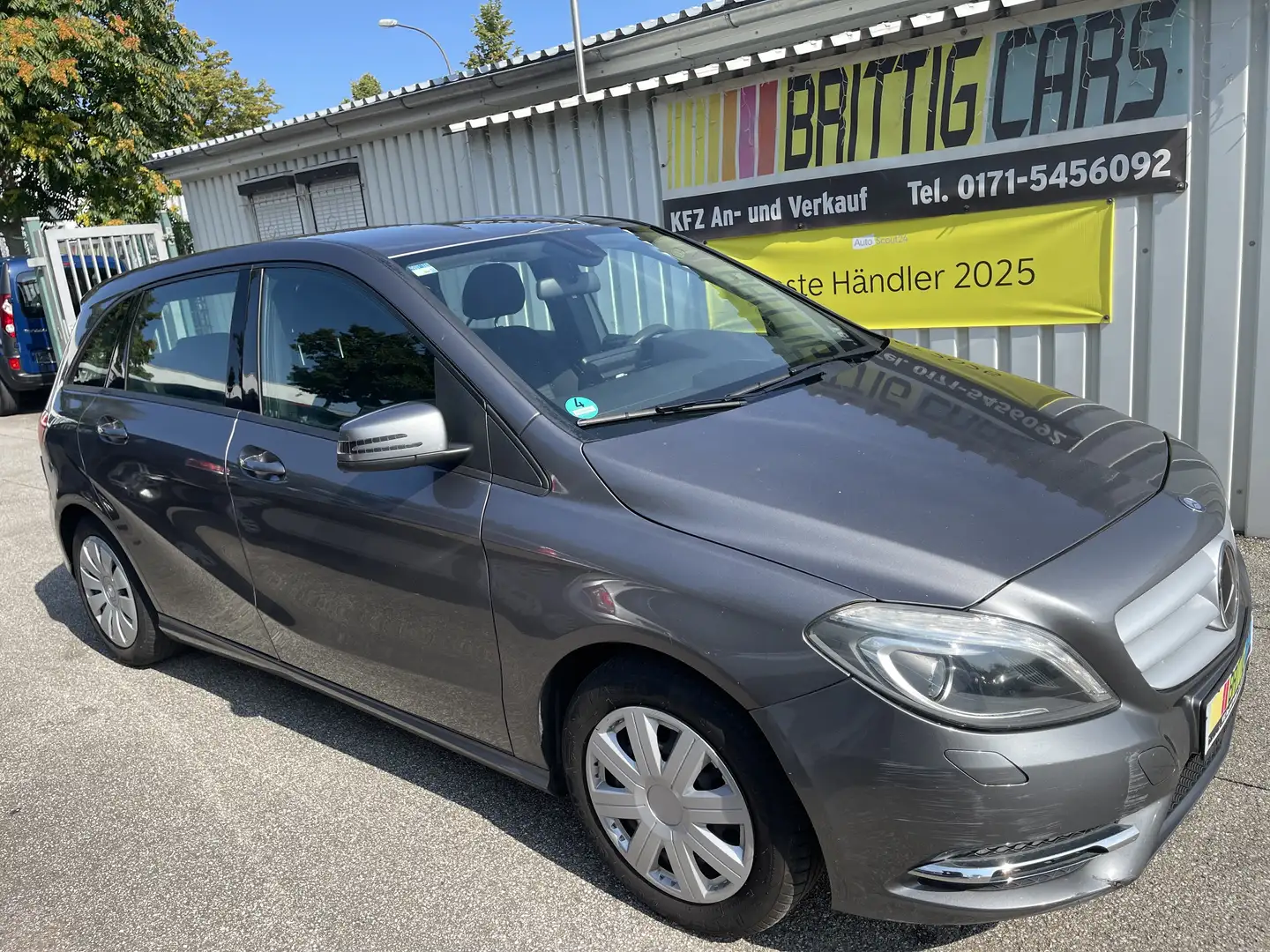 Mercedes-Benz B 220 B 220 CDI (BlueEFFICIENCY) 7G-DCT*2.Hand*Bi-Xenon - 2