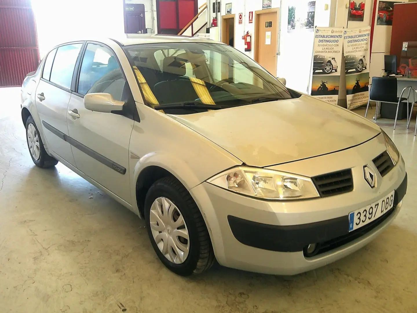 Renault Megane 1.9DCi Confort Authentique Zilver - 2