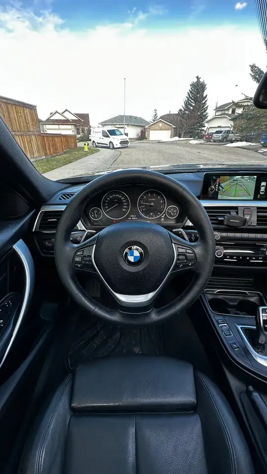 BMW 3 Series photo BMW 3 Series