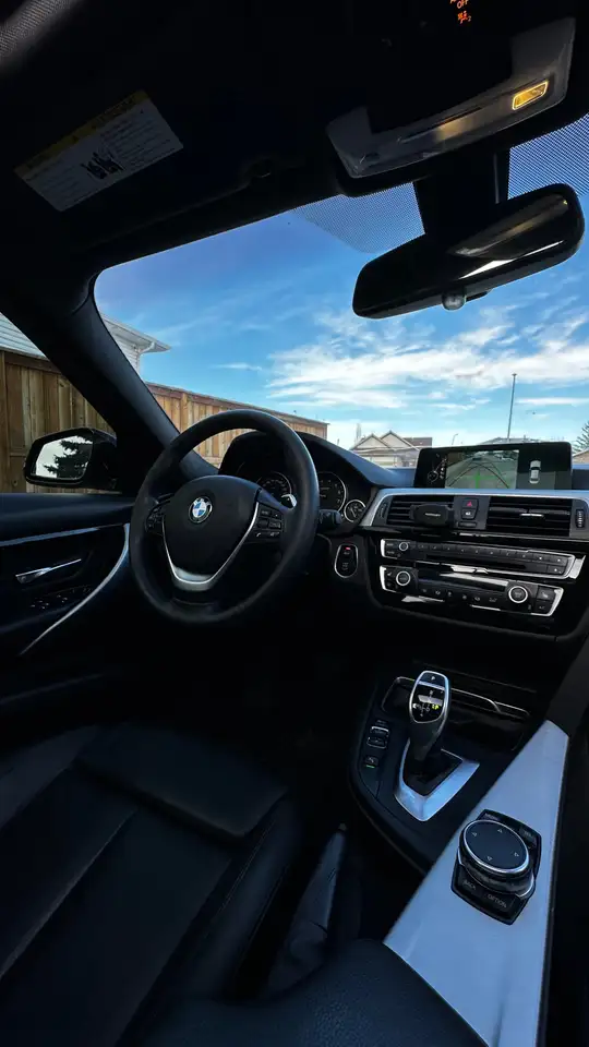 BMW 3 Series photo BMW 3 Series