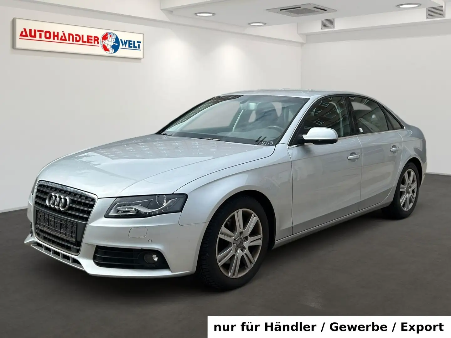 Audi A4 Lim. 2.0 TFSI AAC Xenon Leder SHZ Navi PDC Plateado - 1