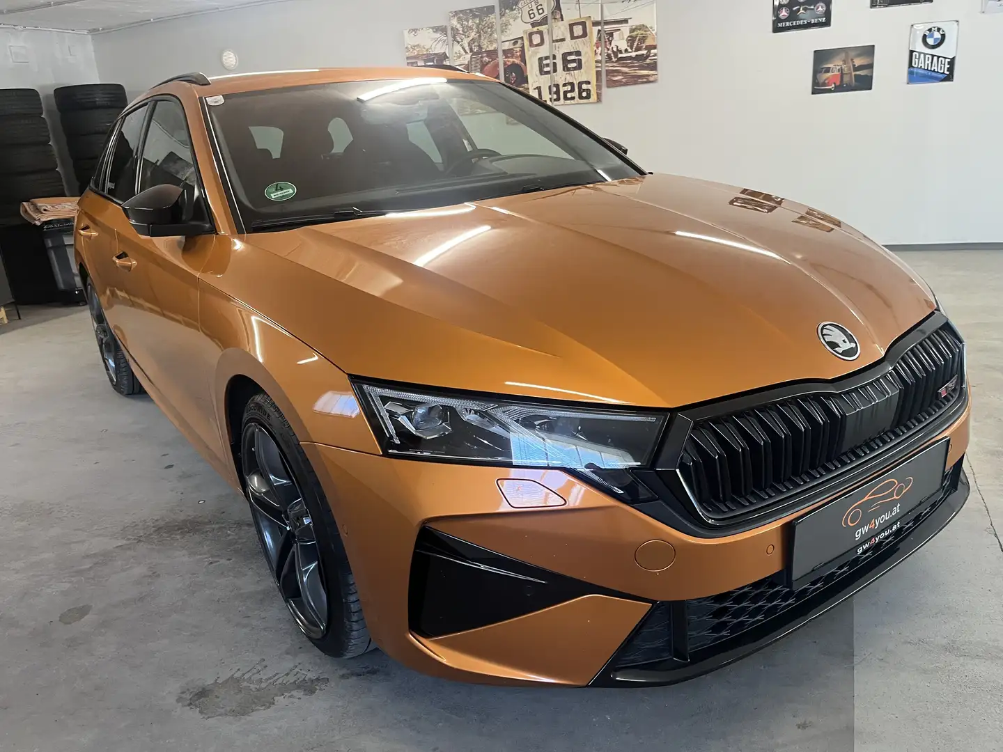 Skoda Octavia RS DSG Orange - 1