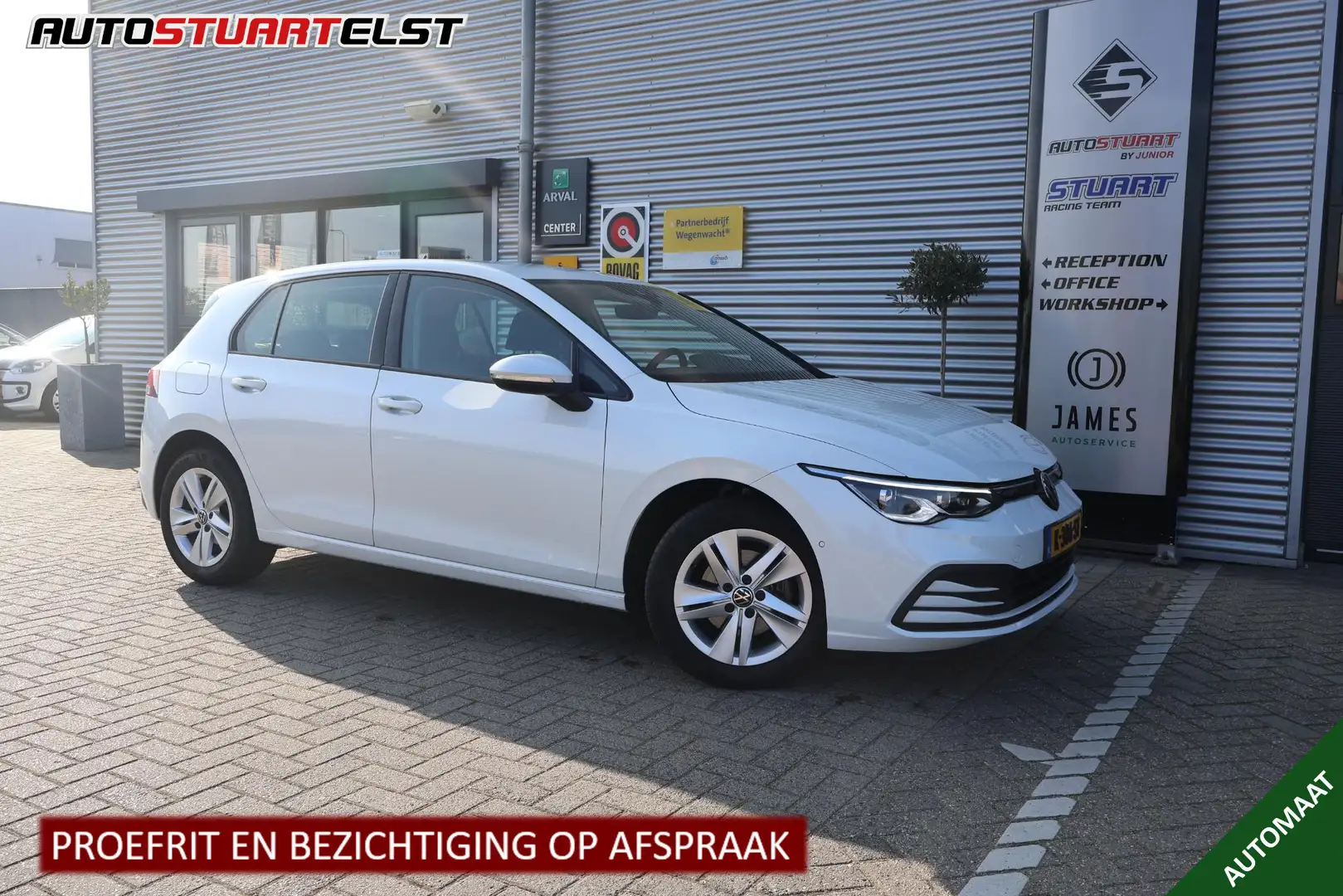 Volkswagen Golf 1.0 eTSI Business Alcatara | Camera | Carplay | St Wit - 1