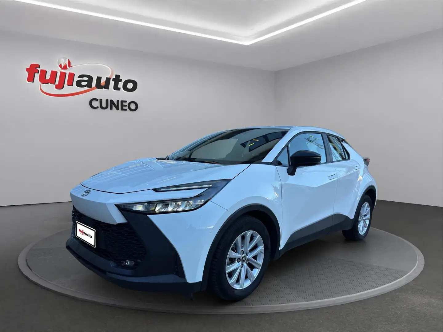 Toyota C-HR C-HR 1.8 hev Active fwd e-cvt Bianco - 1