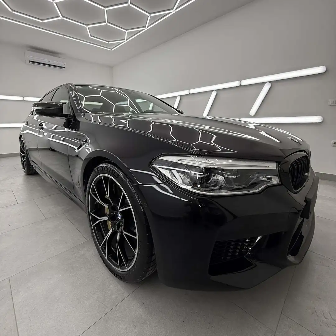 BMW M5 Competition Schwarz - 1