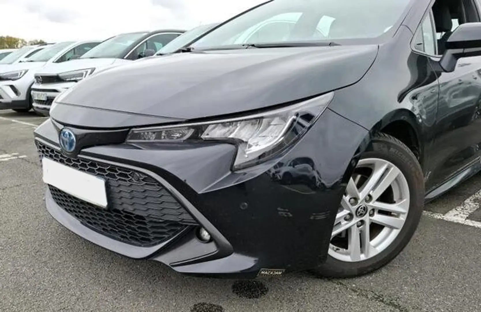 Toyota Corolla 180H Style Noir - 1