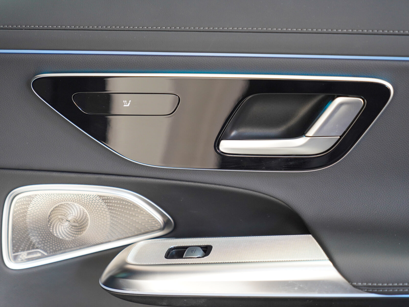 Mercedes-Benz E 300 E 300 de T AMG Line Night Superscreen AIRMATIC — photo 14