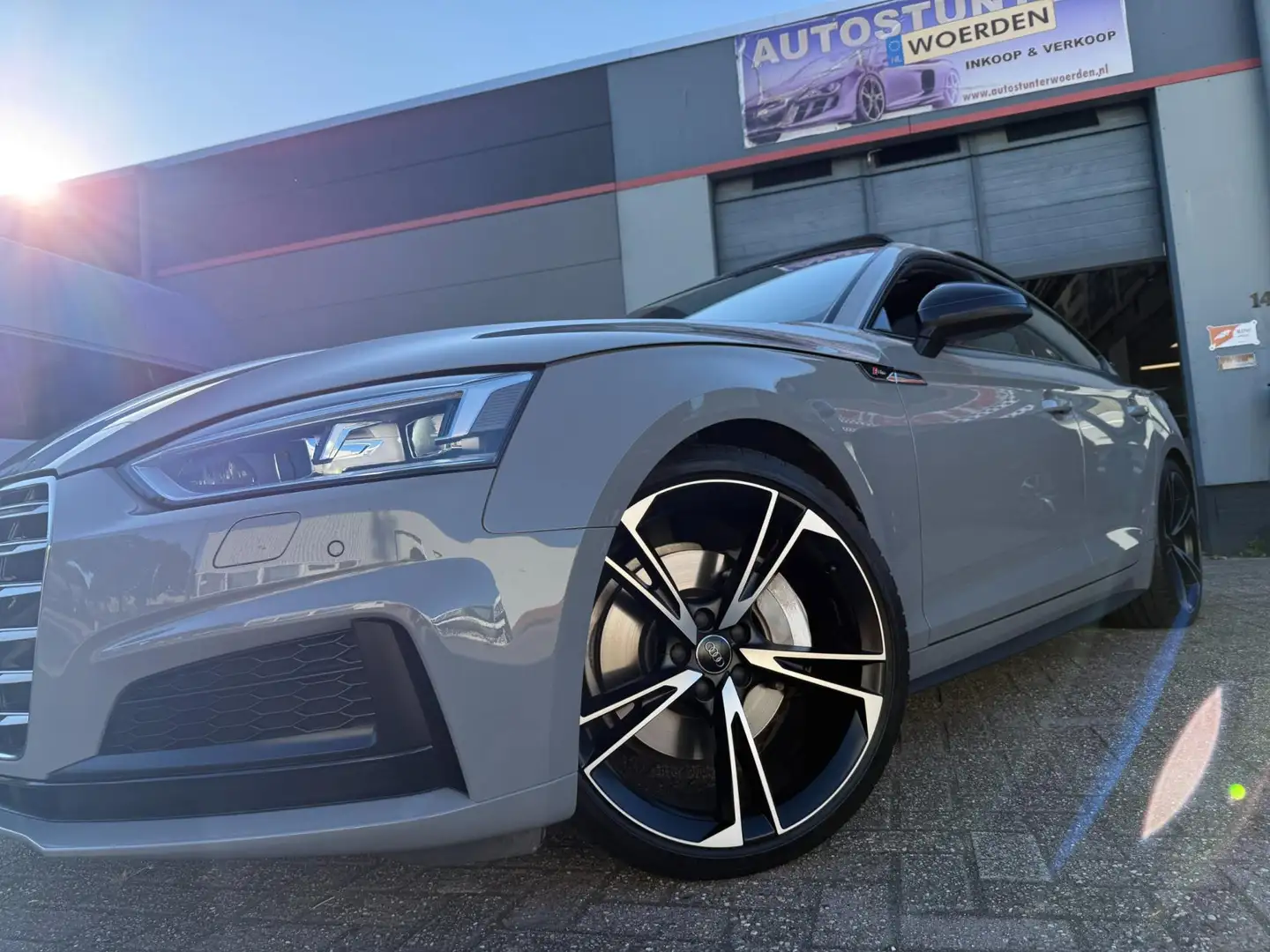 Audi A5 Sportback 2.0 TFSI HYBRID 252PK QUATTRO 3X S-Line Grijs - 2