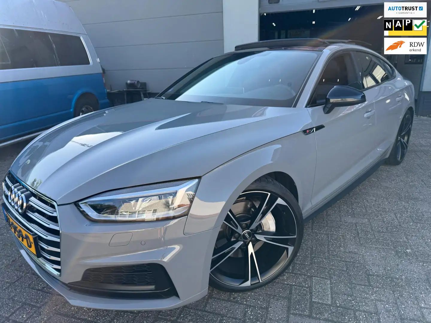 Audi A5 Sportback 2.0 TFSI HYBRID 252PK QUATTRO 3X S-Line Grijs - 1